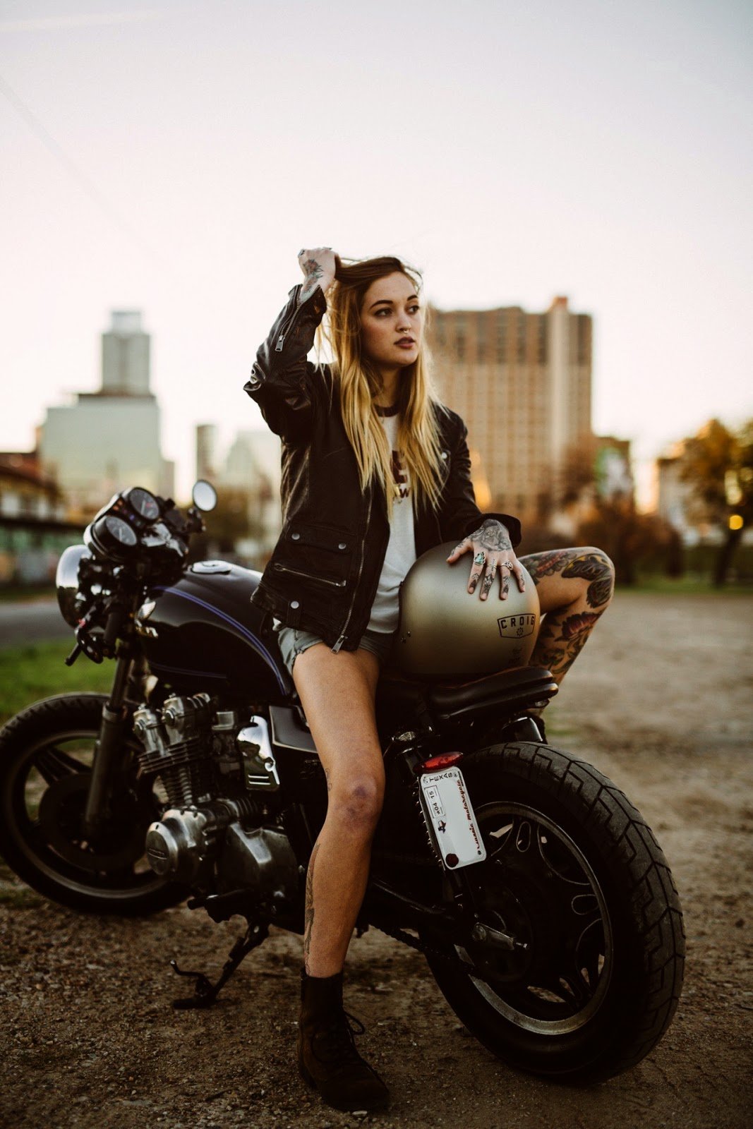 Beautiful girls and bikes in Mississauga