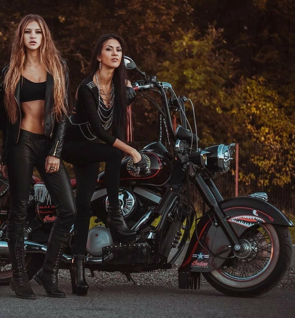 Beautiful girls and bikes in Mississauga
